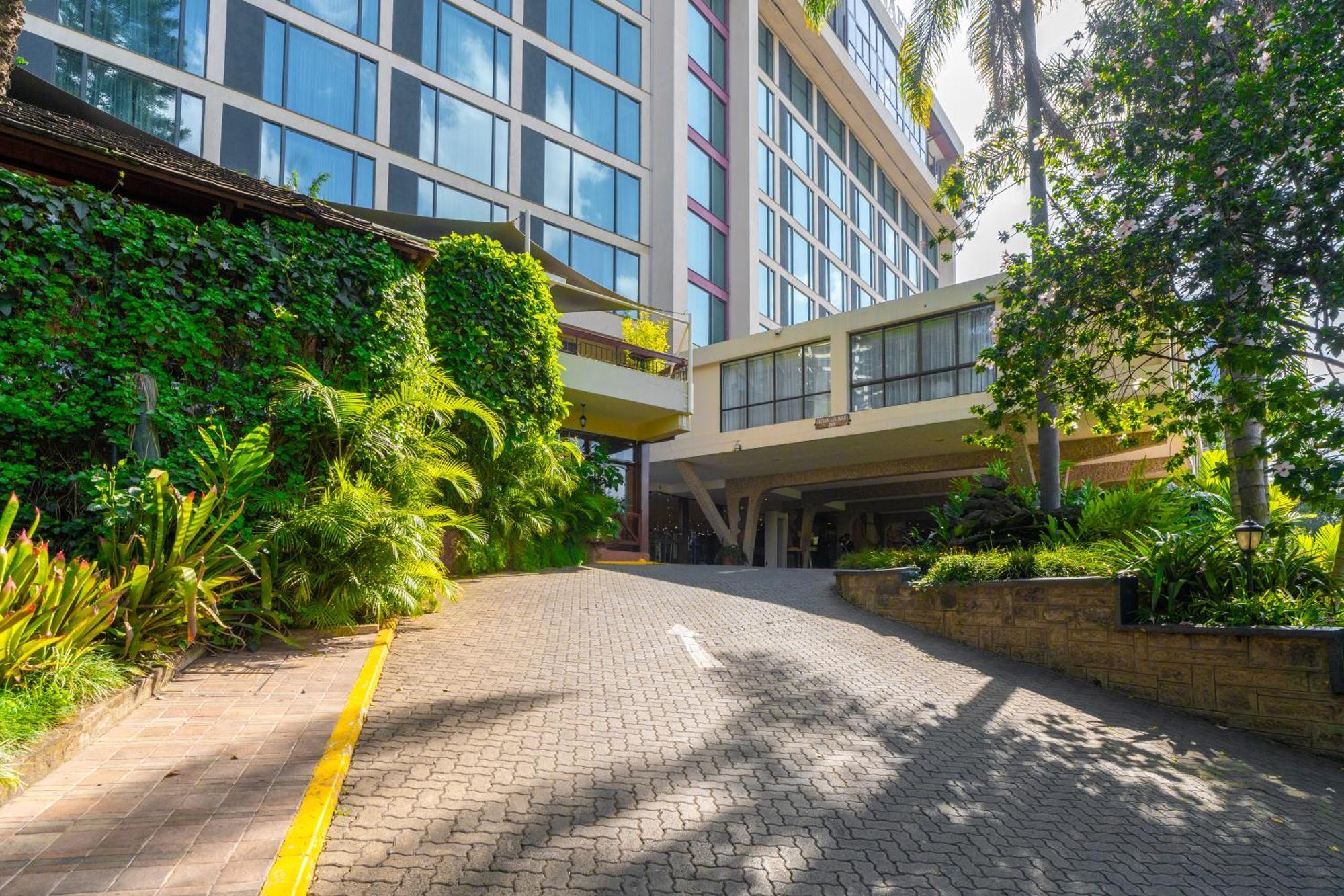 Sarova Panafric Hotel Nairobi Exterior photo